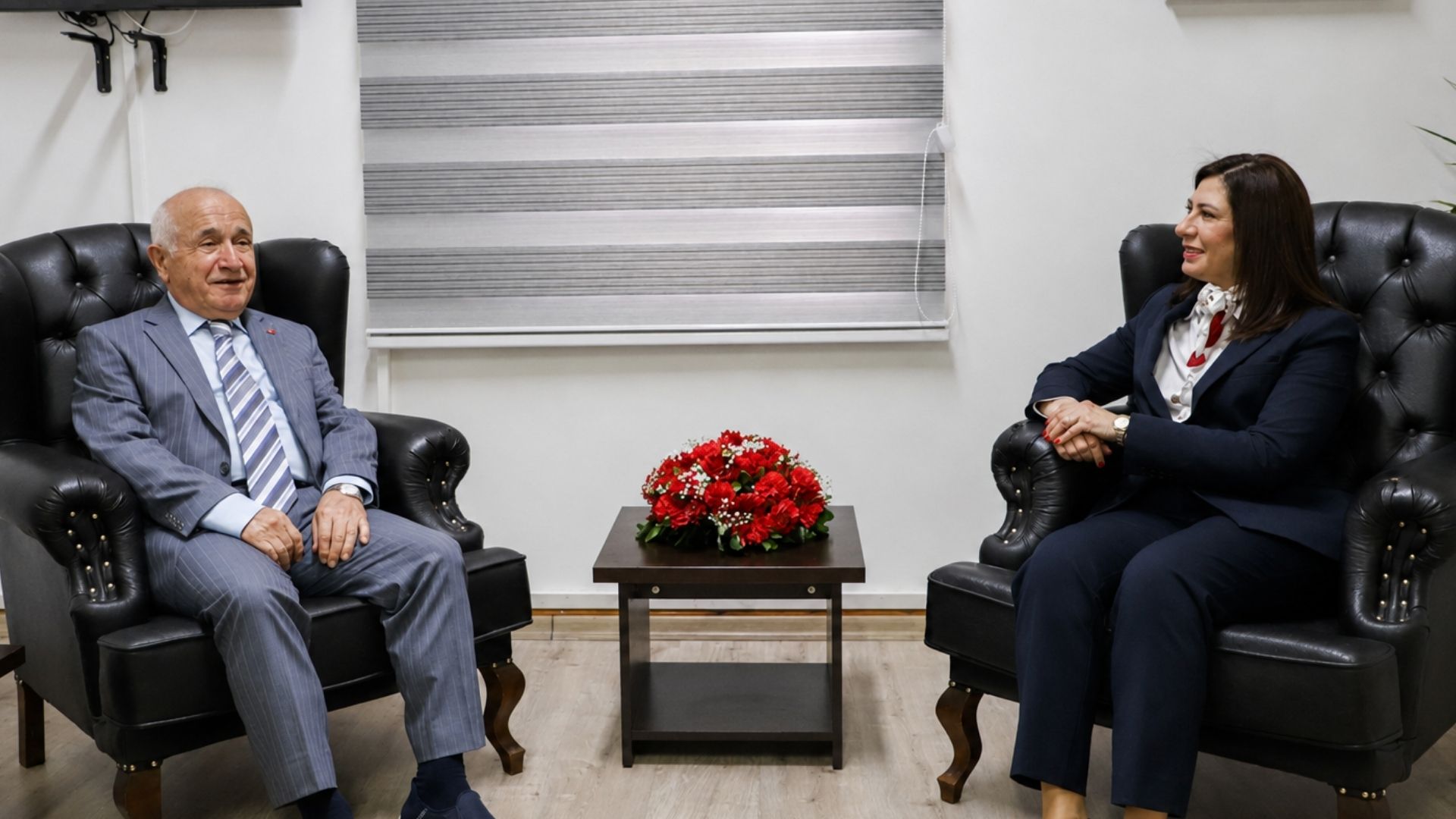 CTP Genel Başkanı İncirli eski TBMM Başkanı Çiçek ile görüştü