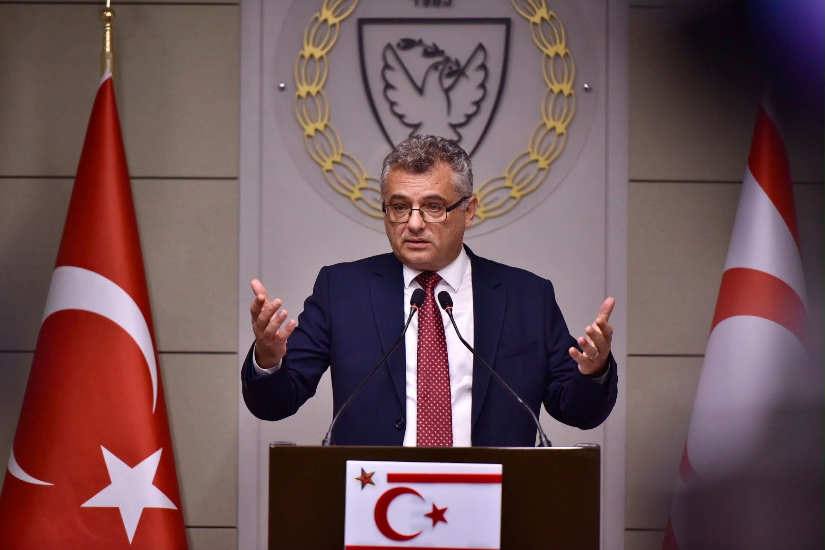 Cumhurbaşkanı Erhürman, Siyasal Partiler (Değişiklik) Yasası’nı imzaladı: “Parti içi demokrasi açısından doğru bulmuyorum”