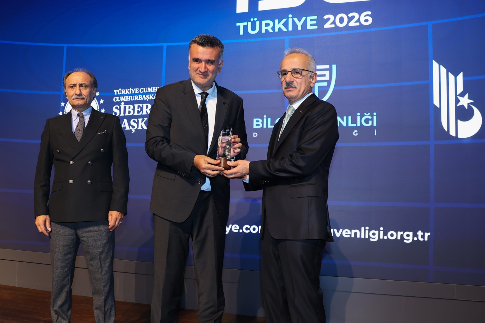 ODTÜ Kuzey Kıbrıs Kampüsü’ne Siber Güvenlik Üstün Hizmet Ödülü