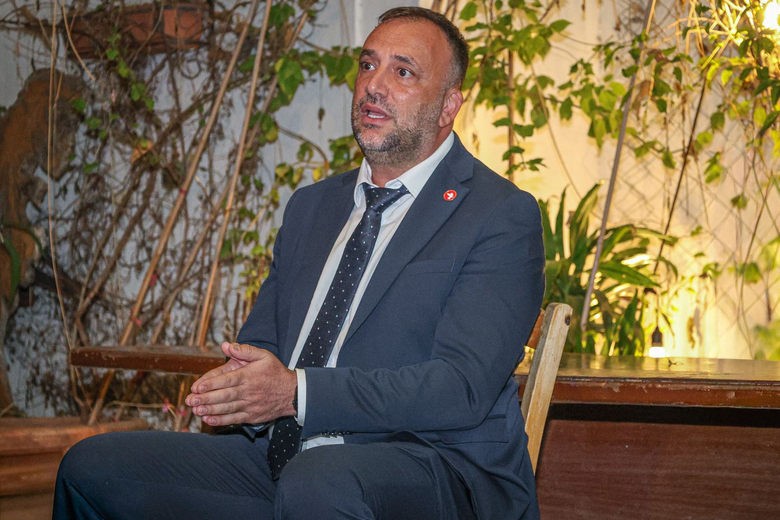 Çeler: “Bu ekipte diploması sahte olan yok.”
