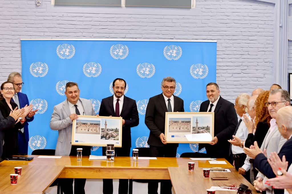Liderler görüştü, komite temsilcileriyle bir araya geldi